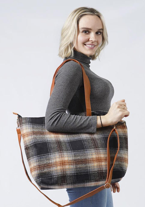 Black Plaid Weekend Tote Bag And Pouch