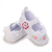 White Girl's Lace Flats