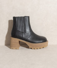 Black Oasis Society Aubrey - Platform Paneled Boots