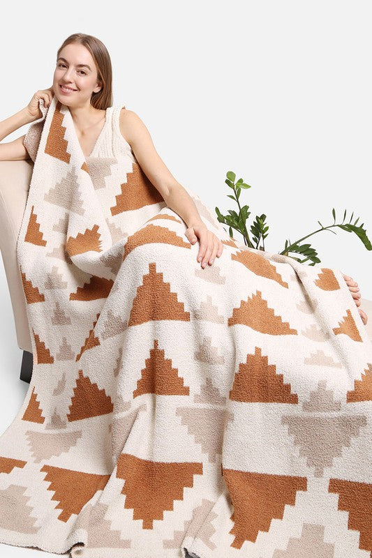 Ivory Tribal Pyramid Pattern Luxury Soft Throw Blanket