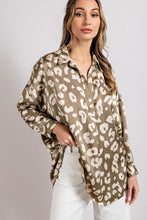 Dry Herb Leopard V Neck Shirt