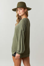 Studded Star Patch Knit Sweatshirt