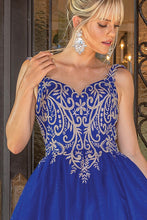 Royal Blue Golden Embroidery Sweetheart Short Dress