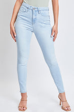 Ultra Light Junior Curvy Fit High Rise Skinny Jeans