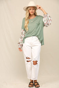 Evergreen The Pullover With Contrast Print At Sleeves