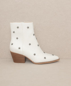 White Oasis Society Ivanna - Star Studded Western Boots