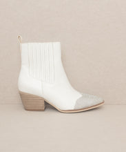 White OASIS SOCIETY Zuri - Rhinestone Toed Booties
