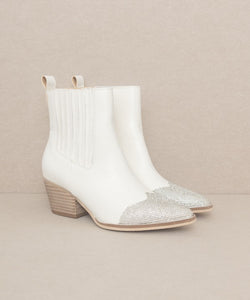 White OASIS SOCIETY Zuri - Rhinestone Toed Booties