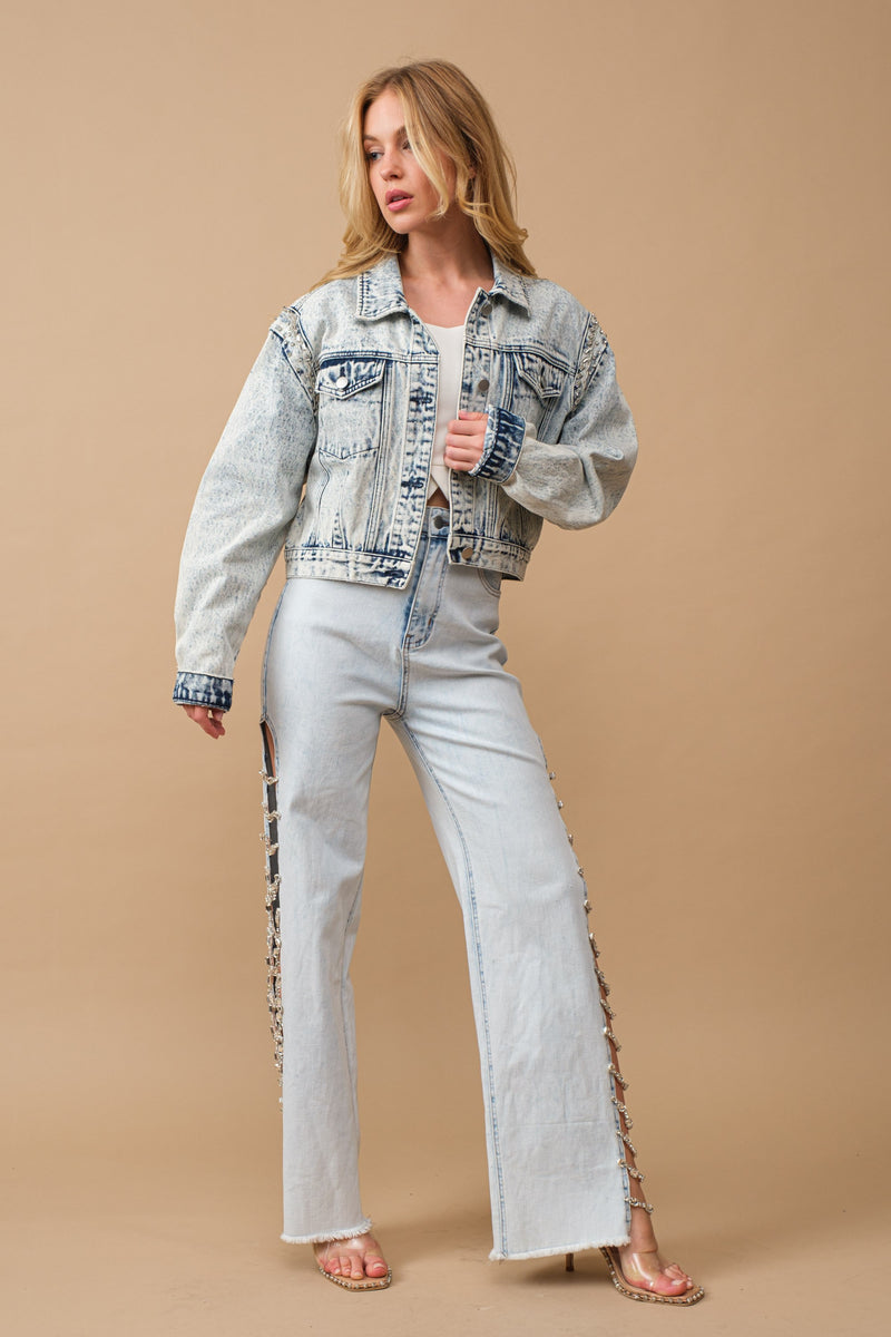 Light Wash Cut Out At Side w/ Jewel Trim Stretch Denim Jeans