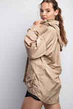 Camel Parachute Long Sleeves Jacket