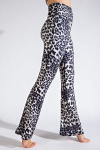 Black Plus Size Animal Print Flared Yoga Pants