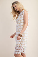 White Lace Round Neck Sleeveles Dress