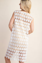 White Lace Round Neck Sleeveles Dress