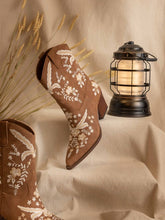 Cocoa The Bailey - Embroidered Cowboy Booties