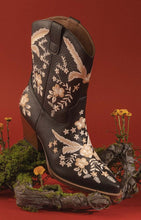 Black The Bailey - Embroidered Cowboy Booties