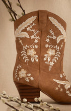 Cocoa The Bailey - Embroidered Cowboy Booties