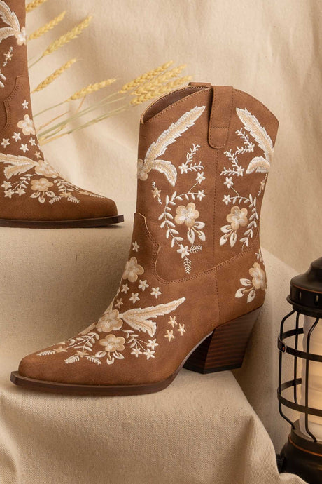 Cocoa The Bailey - Embroidered Cowboy Booties