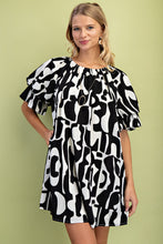 Black Geometric Print Loose Fit Mini Dress