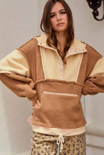 Dusted Cocoa/Butter Fleece Zipper Front Hide Pocket Tee