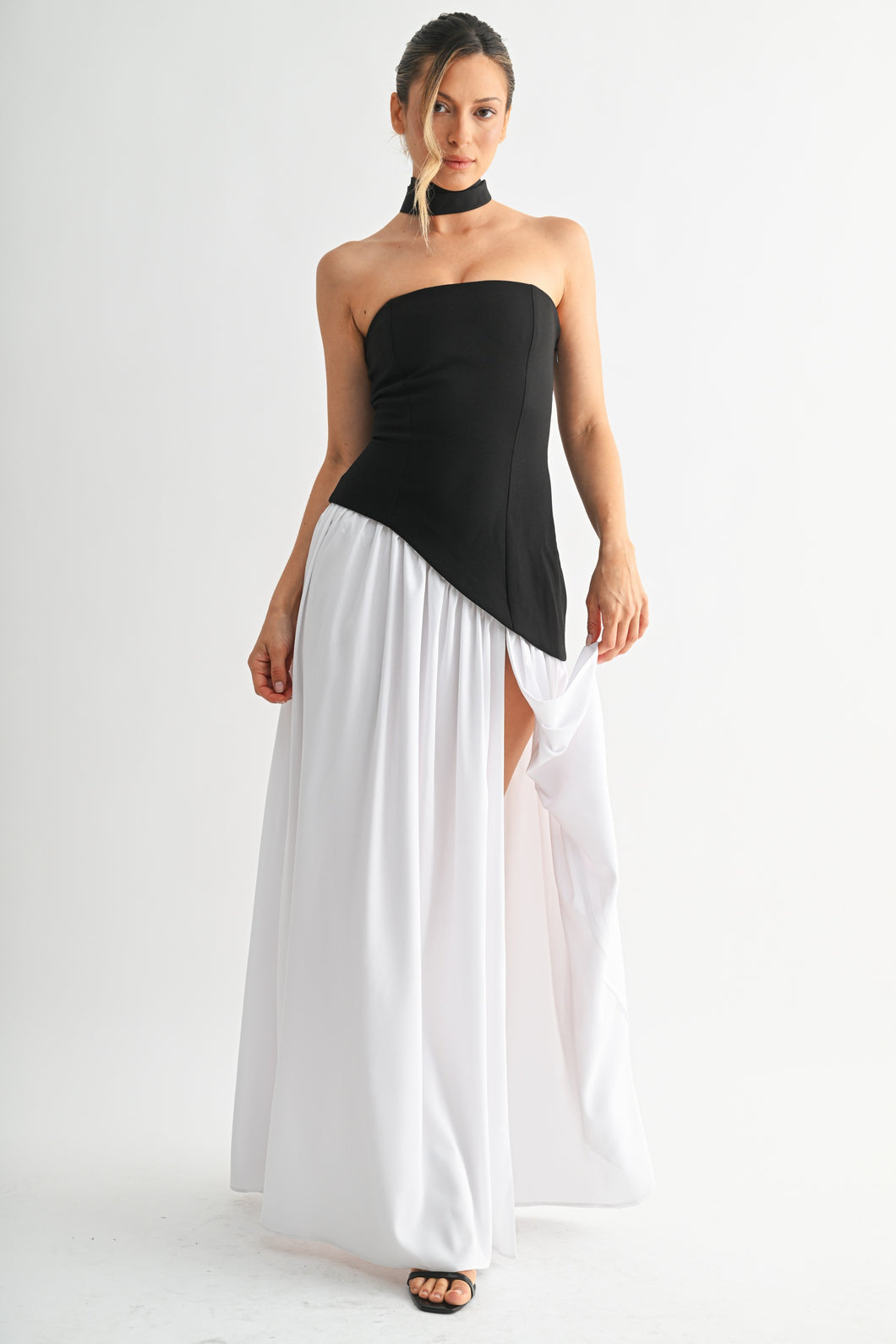 Black/White Parisian Lace-up Maxi Dress