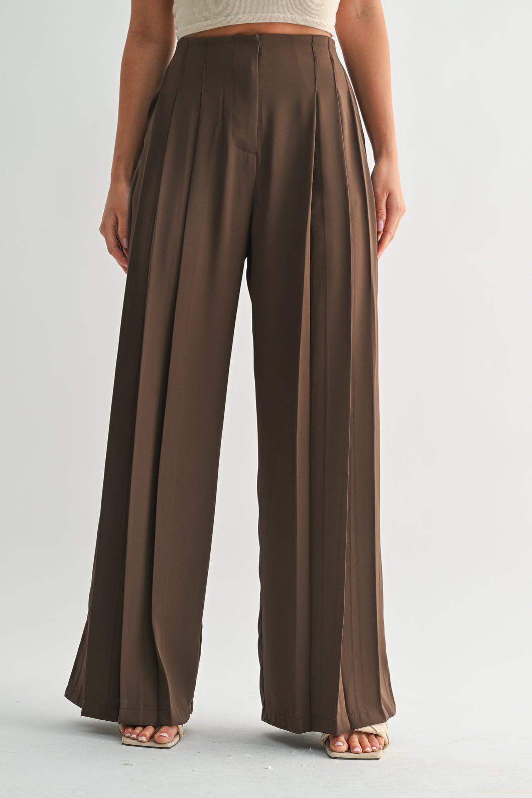 Chocolate Arden Pleated Trouser