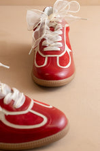 Cherry Tapestry Tapestry Lace Up Sneakers