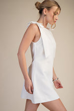 White Solid Shoulder Bow Dress