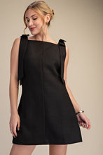 Black Solid Shoulder Bow Dress