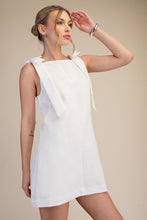 White Solid Shoulder Bow Dress
