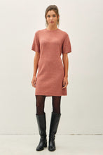Claymug Short Sleeve Knit Dress With Waist Belt