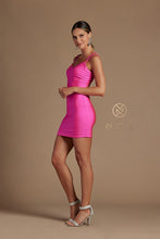 Fuchsia Gorgeous Scoop Neck With Spaghetti Straps Fitted Gown