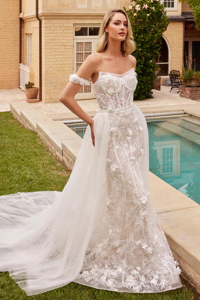 Off White Fit & Flare Bridal Gown With Removable Ski