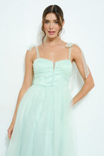 Light Green Bow Tie Strap Lace-up Back Tulle Maxi Dress