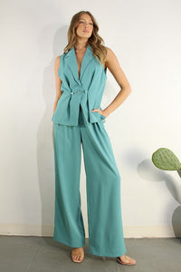 Turiquoise Sleeveless Jacket And Pants Set