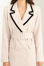 White Up For The Day Belted Contrast Collar Blazer
