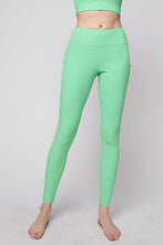 Digital Green Plus Size Nylon Rib Yoga Leggings With Side Pocket