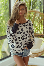 Leopard Print Mir Sweater Top With Thumb Opeing