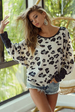 Leopard Print Mir Sweater Top With Thumb Opeing