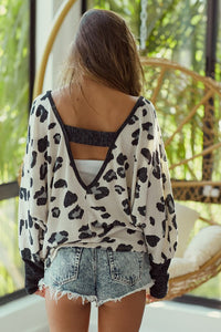 Leopard Print Mir Sweater Top With Thumb Opeing