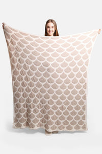 Mermaid Scale Patterned Blanket