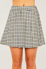 Black Combo Woven Yarn Dye Pleated Mini Skirt