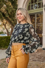 Black/White Print Chiffon Top