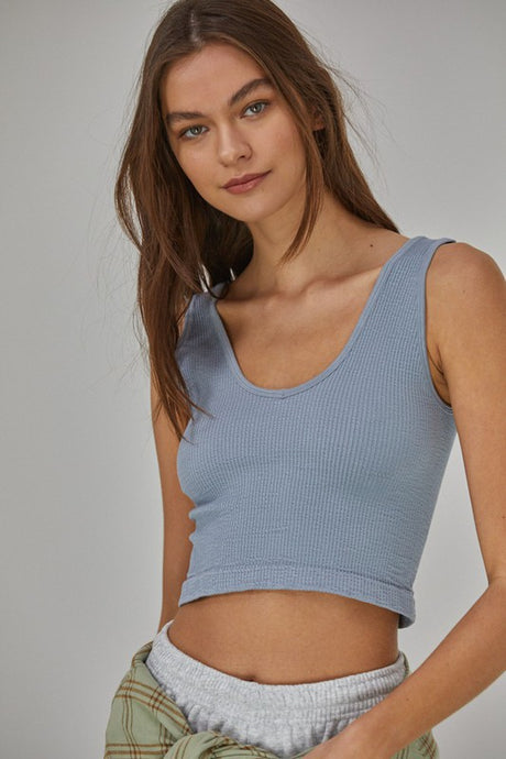 Chambray Sleeveless V-neck skinny Top