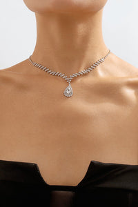 Silver Rhinestone Claw Chain Pendant Necklace