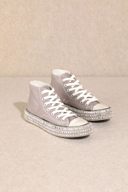 Milk Teaash Rivets Soft Flat Heel Thick Bottom Cloth Shoes