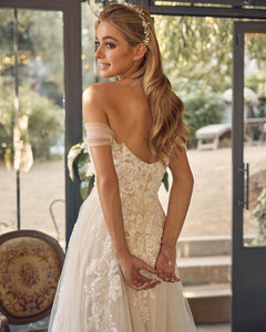 White&Nude Tulle Embroidered V-Neck Lace Slit Wedding Dress