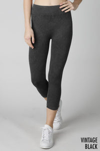 Black Vintage Ladder Capri Leggings